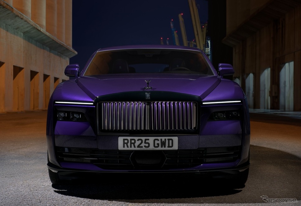 ロールスロイス・ブラック・バッジ・スペクター《photo by rolls-royce motorcars》