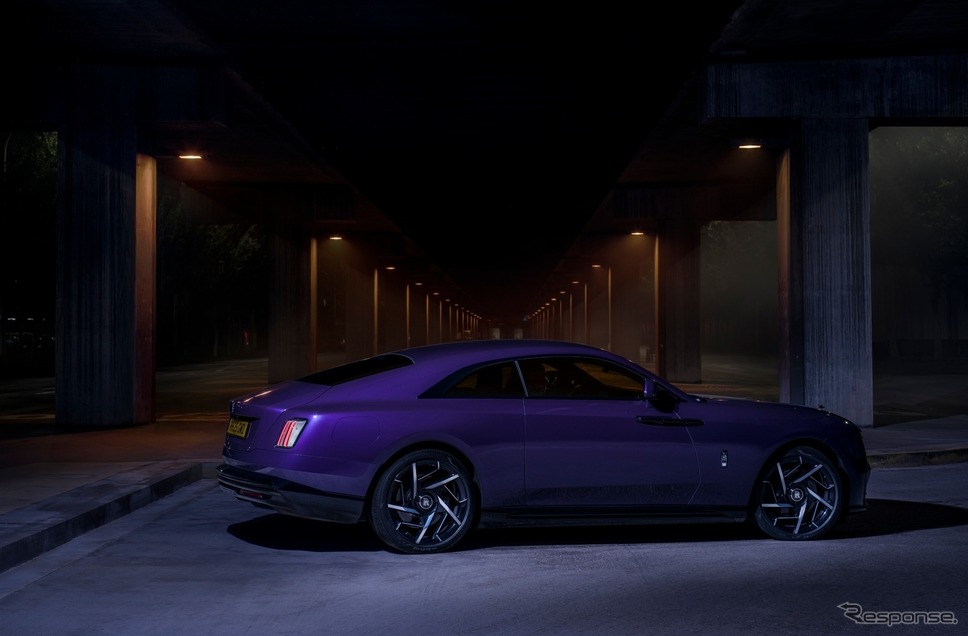 ロールスロイス・ブラック・バッジ・スペクター《photo by rolls-royce motorcars》