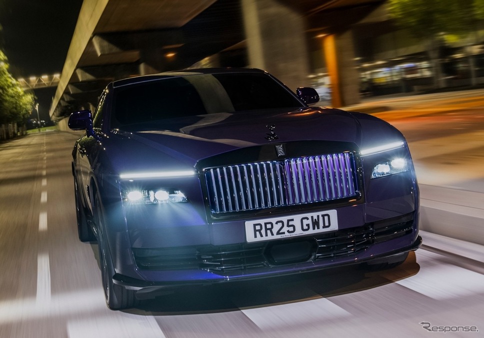 ロールスロイス・ブラック・バッジ・スペクター《photo by rolls-royce motorcars》