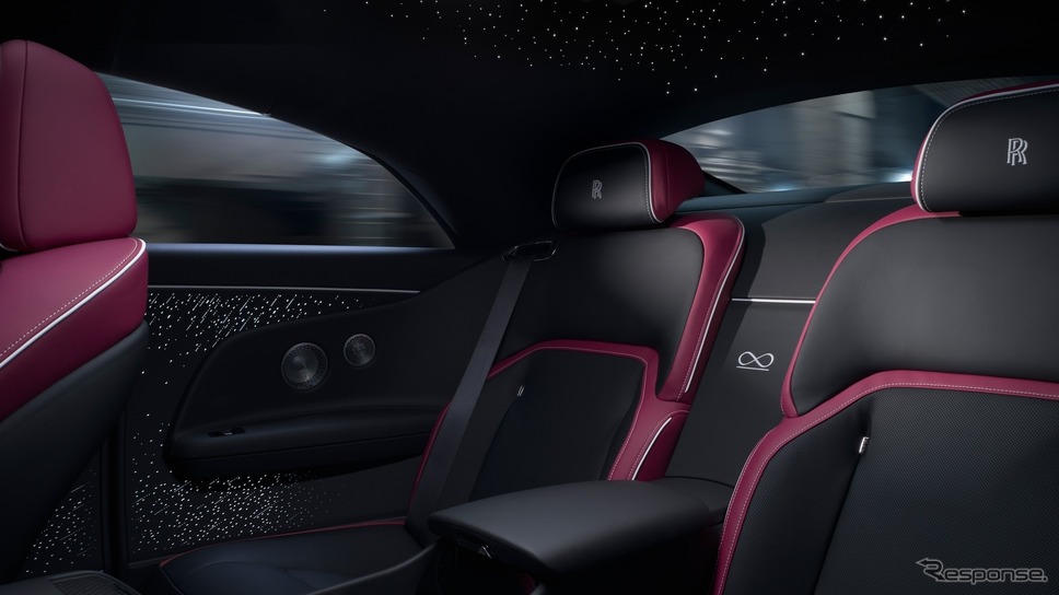 ロールスロイス・ブラック・バッジ・スペクター《photo by rolls-royce motorcars》
