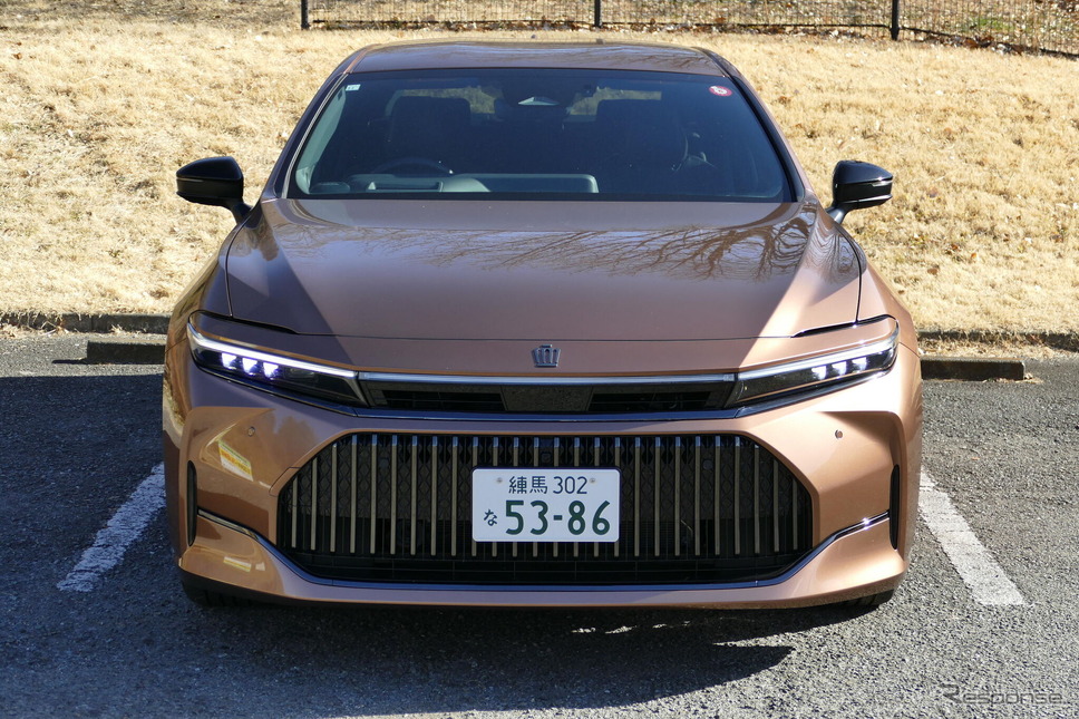 トヨタ・クラウン(セダン)《写真撮影 島崎七生人》