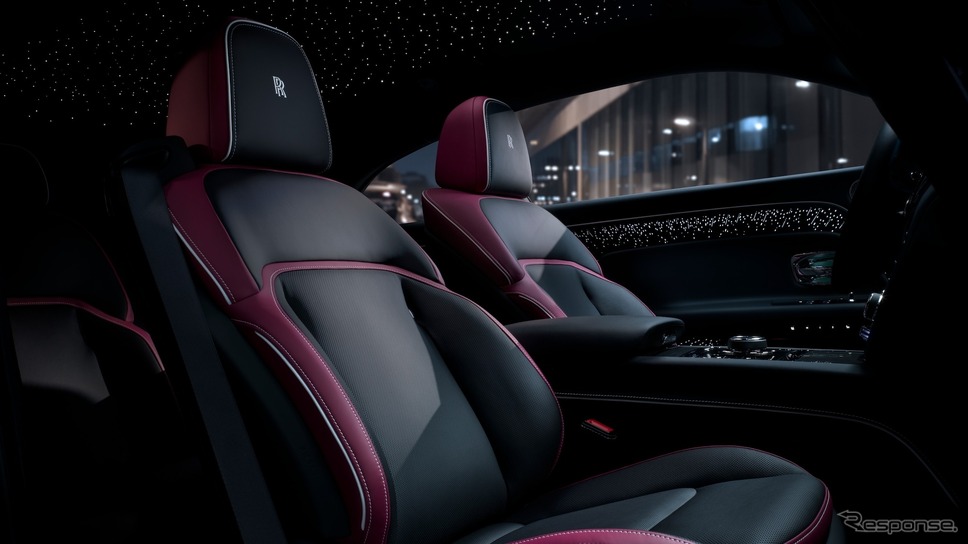 ロールスロイス・ブラック・バッジ・スペクター《photo by rolls-royce motorcars》