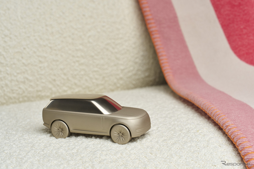 レンジローバー初のライフスタイルコレクション「ロンドンコレクション」《photo by Range Rover》