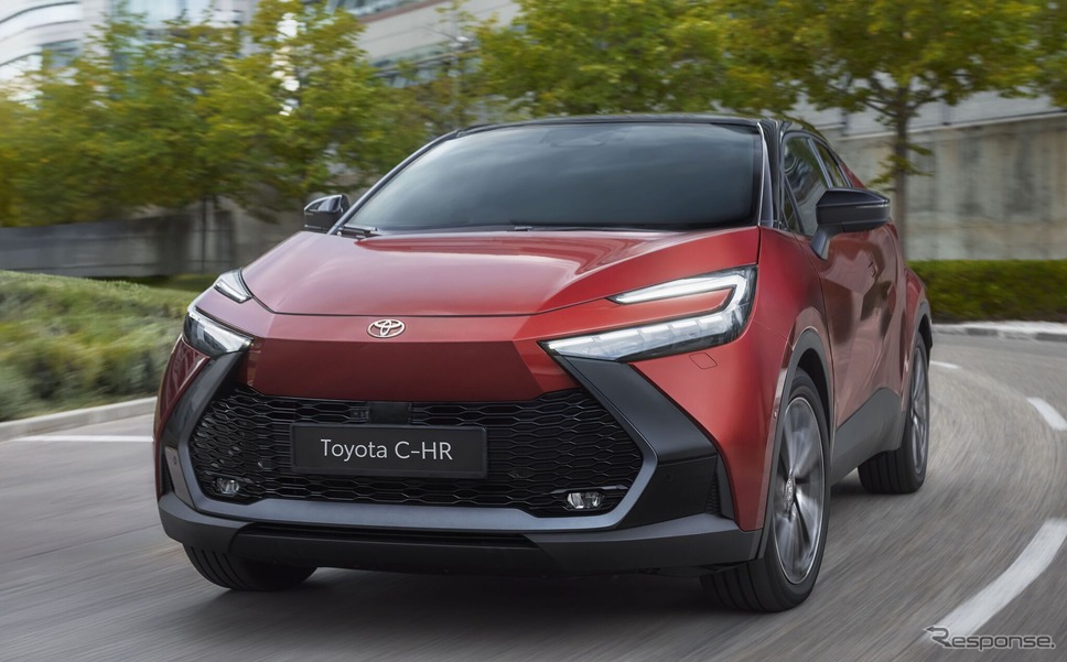 トヨタC-HRの2025年モデル(欧州仕様)《photo by Toyota》