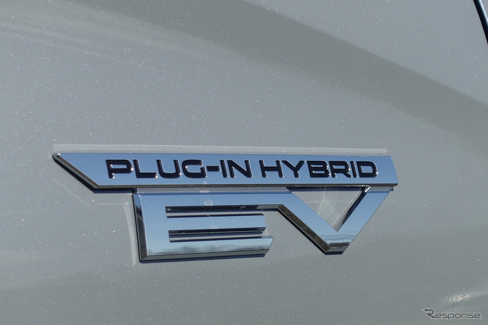 三菱 アウトランダーPHEV《写真撮影 中村孝仁》