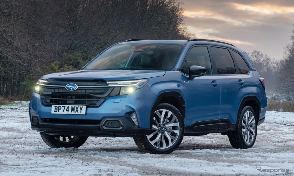 スバル フォレスターe-BOXER 新型(英国仕様)《photo by SUBARU》
