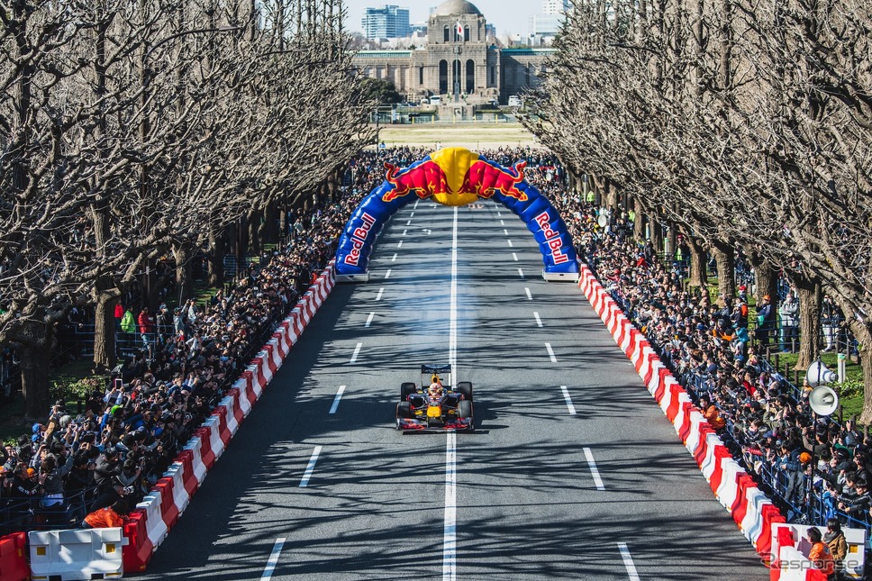 2019年に明治神宮外苑で開催されたレッドブル・ショーラン《画像提供 レッドブル・ジャパン》
