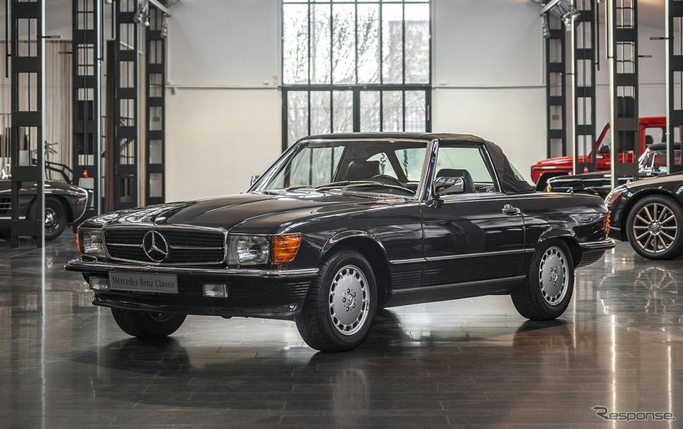 メルセデスベンツ『300SL』ロードスター(R107シリーズ)《photo by Mercedes-Benz》