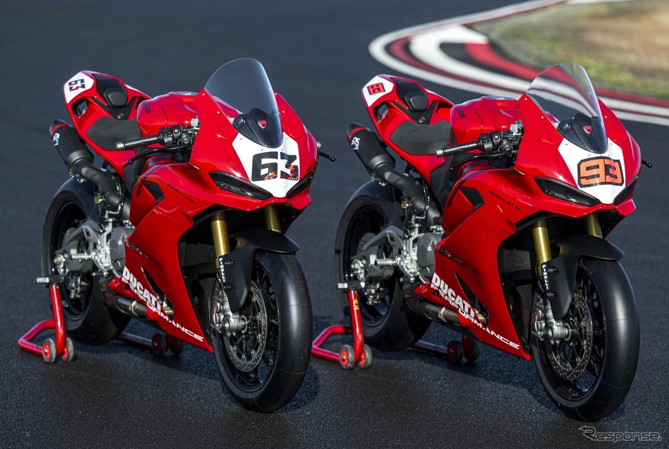 MotoGPファクトリーライダー練習機にはサーキット用の純正アクセサリーを装着している。《写真提供 ドゥカティ》