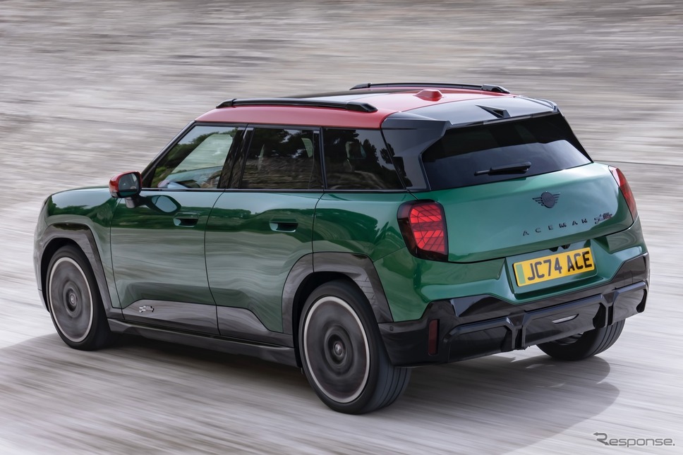 MINI ジョン・クーパー・ワークス・エースマンE《photo by BMW》