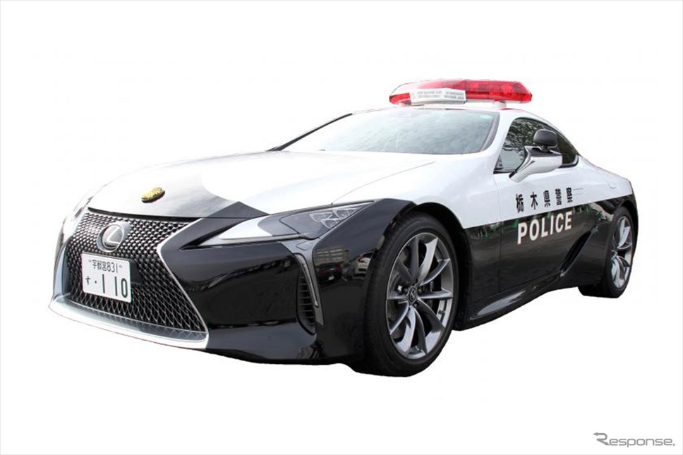 栃木県警察、レクサスLCパトカー《写真提供 三菱地所・サイモン》