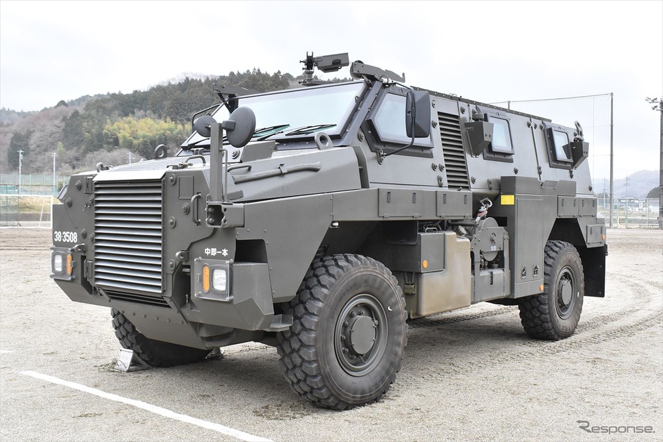 自衛隊輸送防護車《写真提供 三菱地所・サイモン》