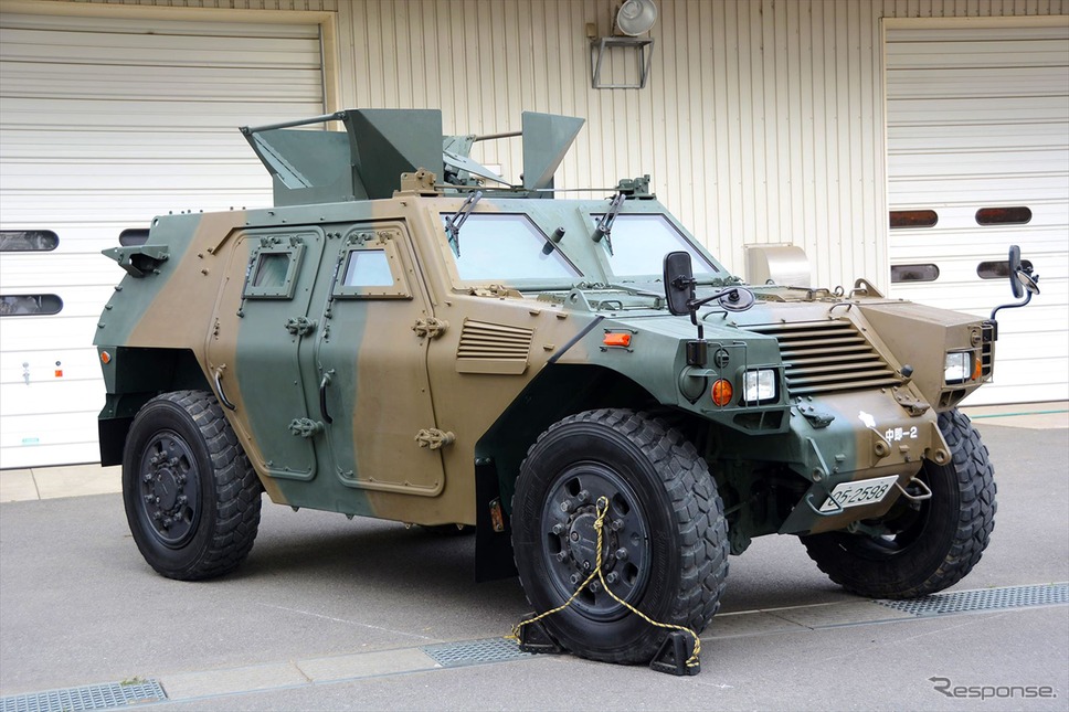 自衛隊軽装甲機動車《写真提供 三菱地所・サイモン》