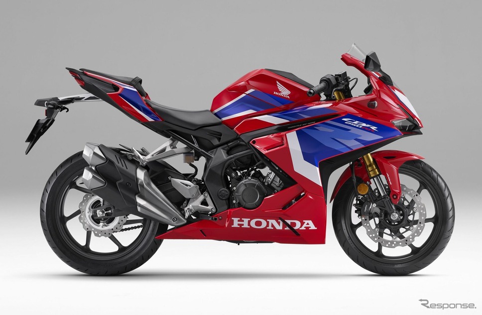 ホンダ CBR250RR(グランプリレッド)《写真提供 ホンダ》
