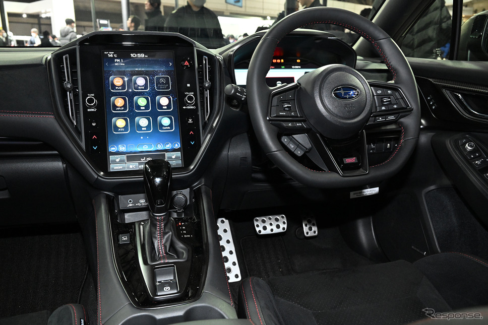 日本向けのWRXはCVTのみ。写真はスバル WRX S4 STI Sport R-Black Limited STI performance《写真撮影 安藤貴史》