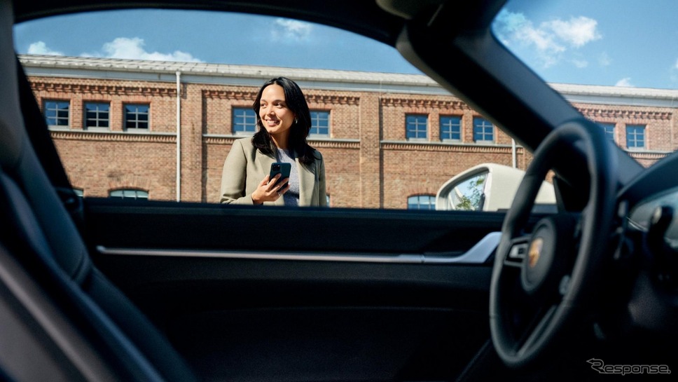 ポルシェが「WhatsApp」を活用し最新情報を直接スマホに配信《photo by Porsche》