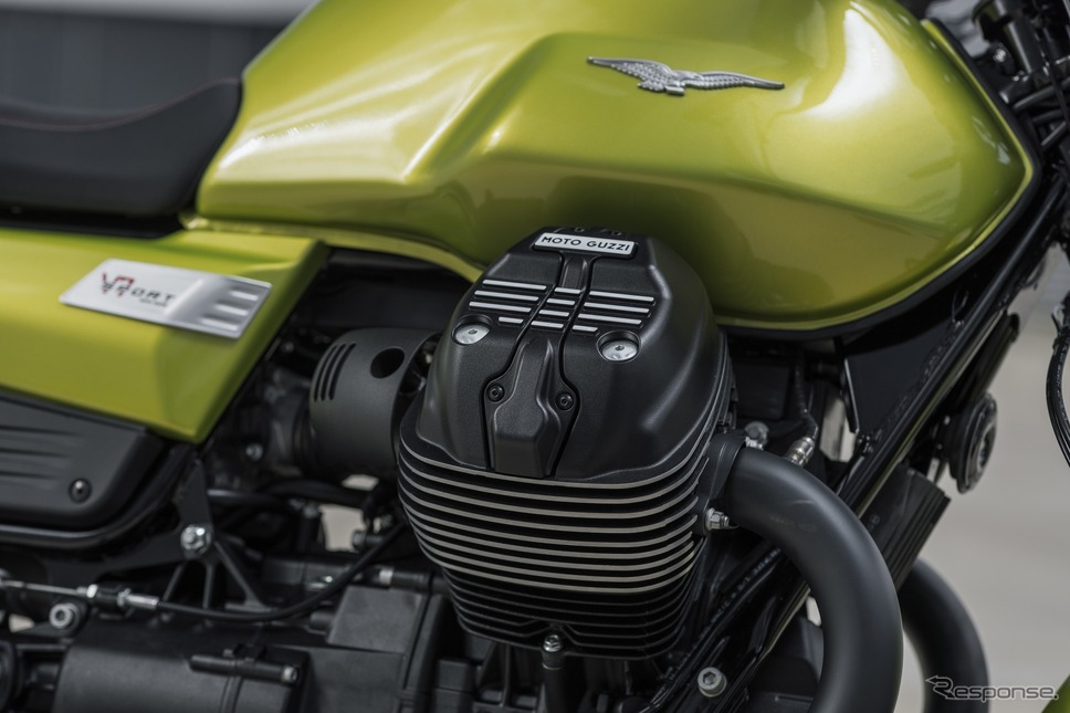 モトグッツィ V7スポルト(レニャーノグリーン)《写真提供 ピアッジオグループジャパン》