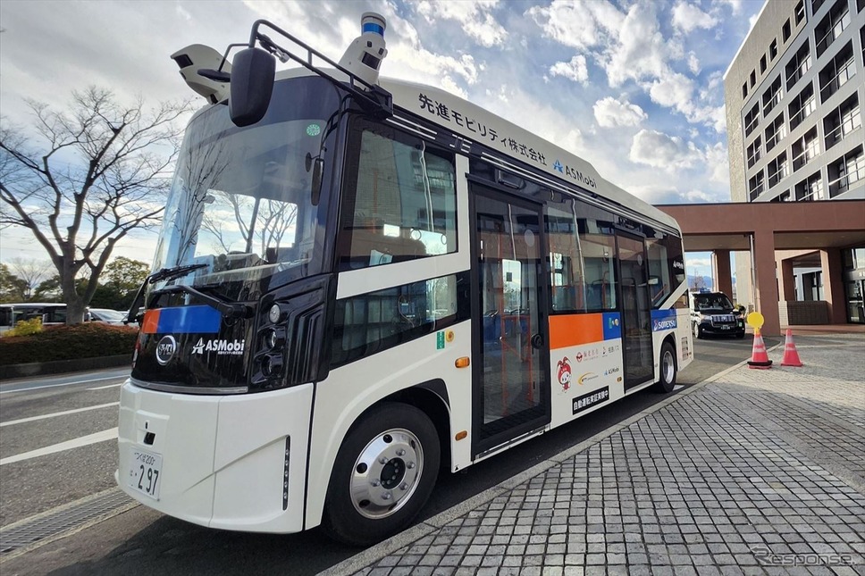 実験使用車両《写真提供 相鉄バス、NTTコミュニケーションズ、先進モビリティ、海老名市》
