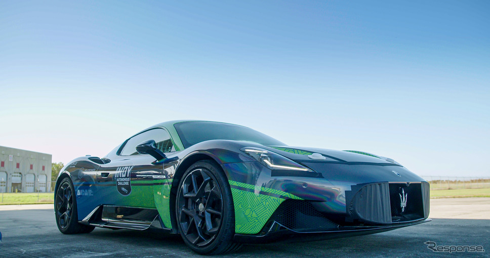 マセラティ『MC20クーペ』が自動運転で318km/hの世界記録を樹立《photo by maserati》