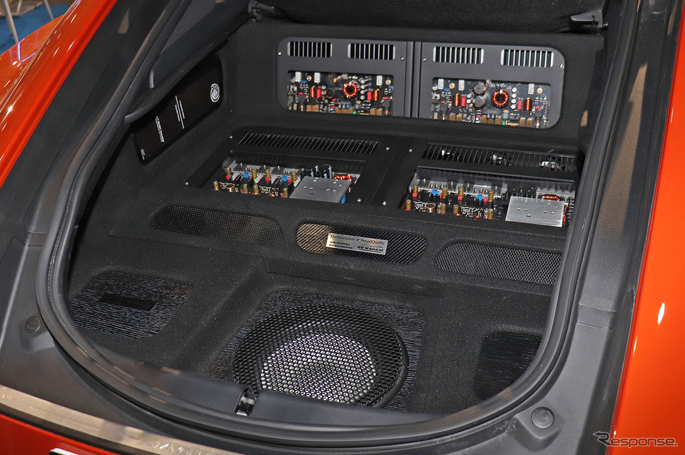 「DSP」が搭載されたオーディオカーの一例(製作ショップ:AVカンサイ<大阪府>)。Photo by 太田祥三