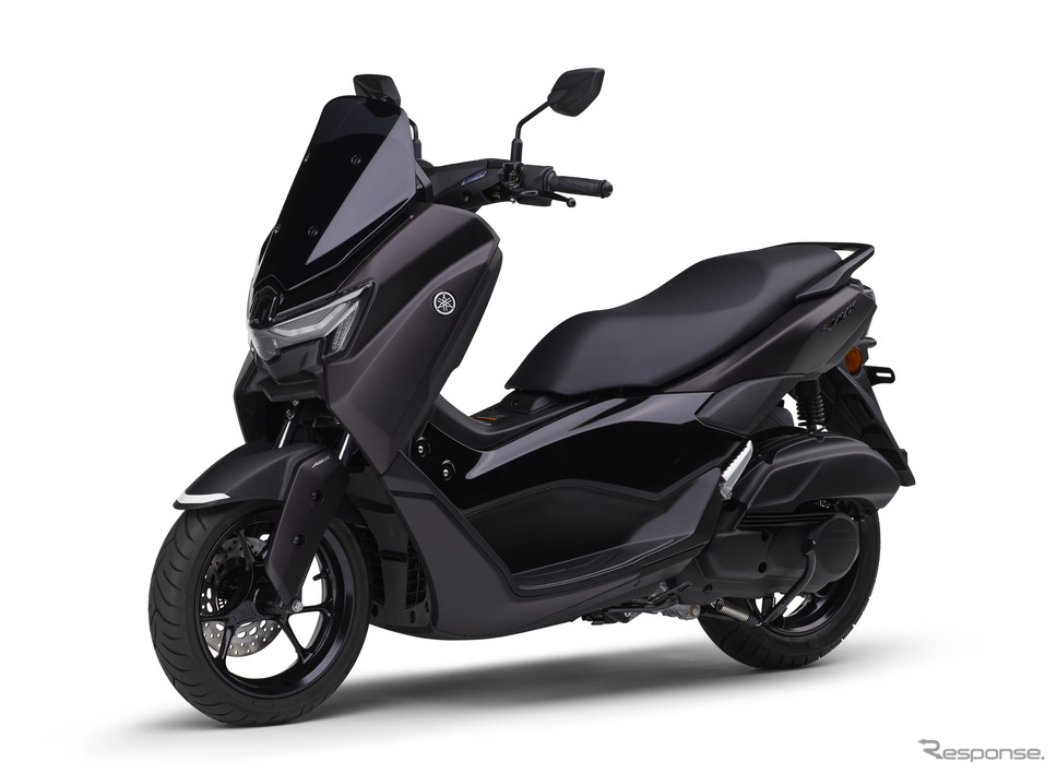 ヤマハ NMAX ABS 2025年モデル(マットダークレディッシュグレーパール1)《写真提供 ヤマハ発動機》