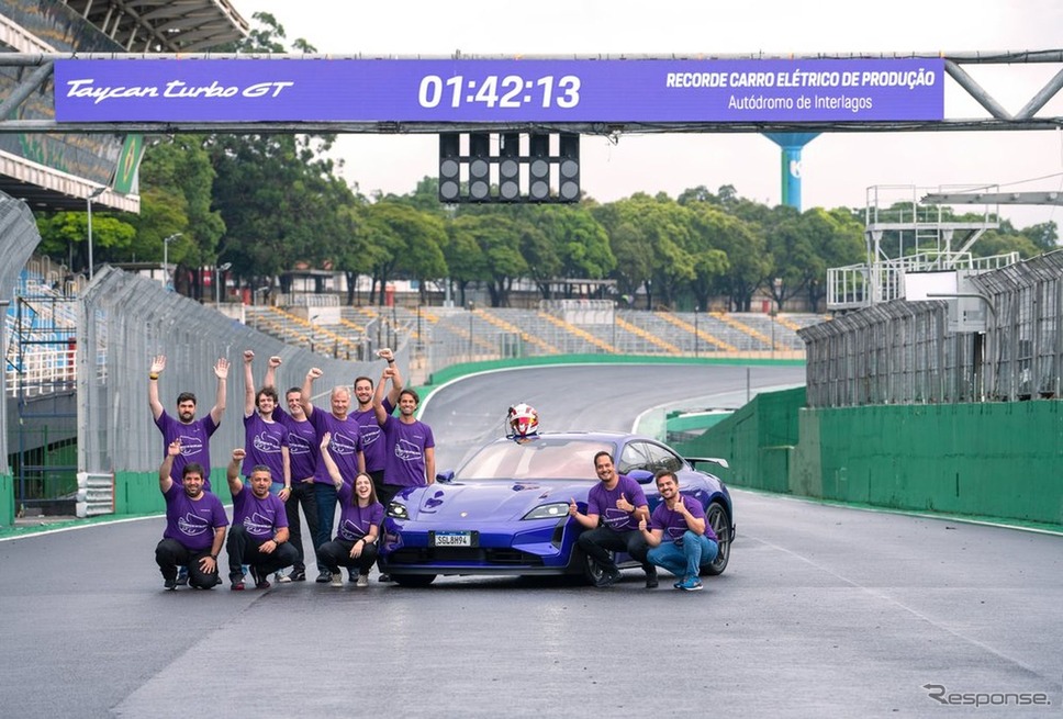 ポルシェ『タイカン ターボGT』がブラジルのインテルラゴス・サーキットでEVの最速ラップ記録を更新《photo by Porsche》