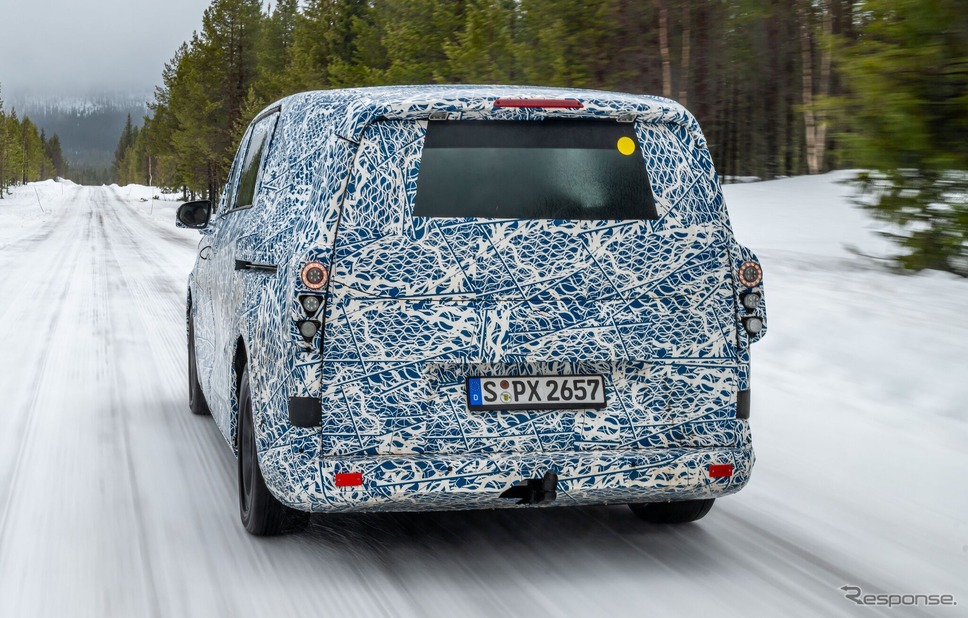 メルセデスベンツの新型ミニバンのプロトタイプ《photo by Mercedes-Benz》