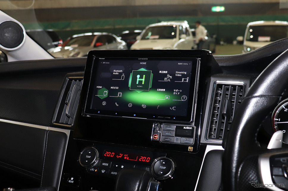 高度な「メインユニット内蔵型DSP」が搭載されたAV一体型ナビの取り付け例(製作ショップ:AVカンサイ<大阪府>)。Photo by 太田祥三