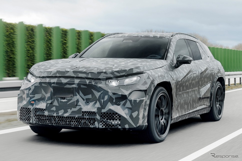 メルセデスAMG SUVのプロトタイプの、公式写真《photo by Mercedes-Benz》