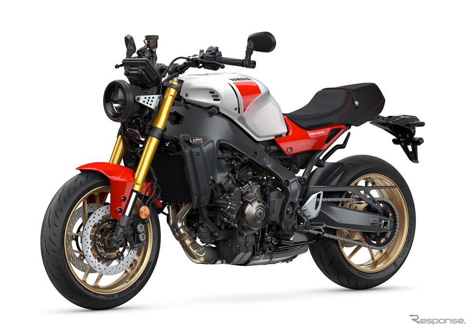 ヤマハ XSR900 2025年モデル(シルキーホワイト)《写真撮影 宮崎壮人》