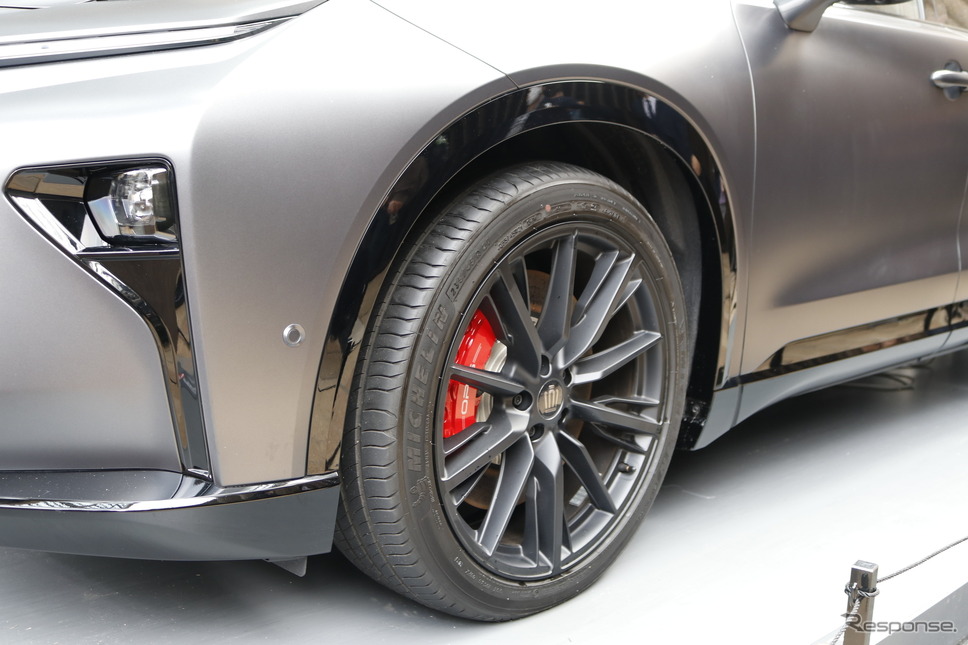 クラウン 特別仕様車 ESTATE RS “THE LIMITED MATTE METAL”《写真撮影 土田康弘》