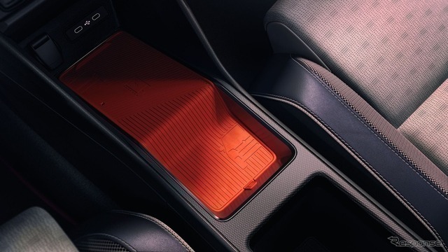 ルノー『5 E-Techエレクトリック』の「ローランギャロス」《photo by Renault》