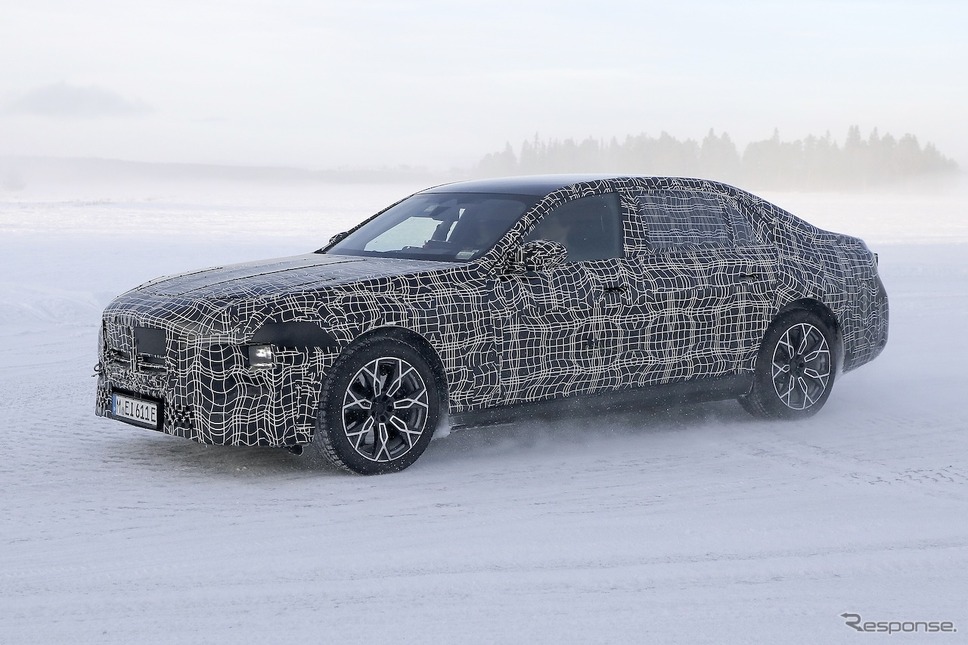 BMW 7シリーズ 改良新型のプロトタイプ《APOLLO NEWS SERVICE》
