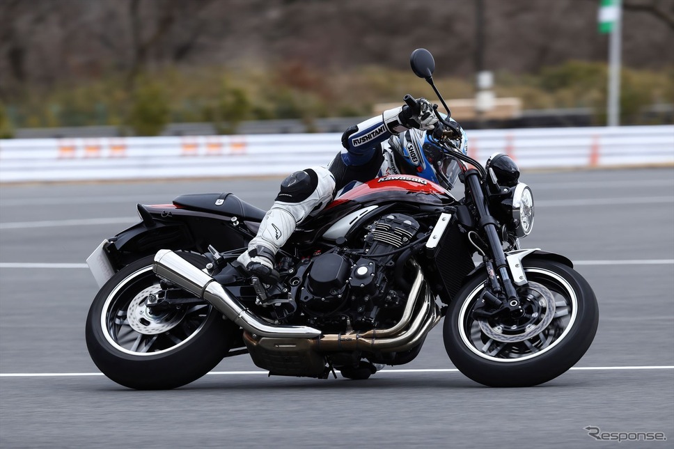 Z900RS(SHOWAハイパフォーマンスシリーズKIT装着車)《写真提供 日立Astemo》