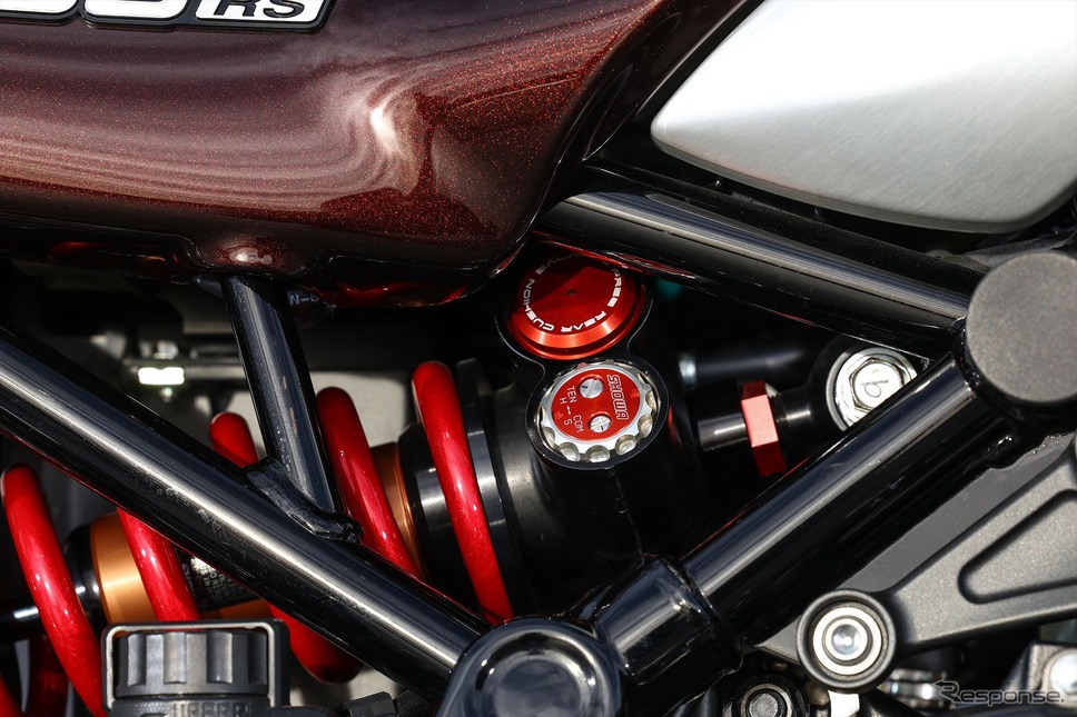 Z900RS(SHOWAハイパフォーマンスシリーズKIT装着車)《写真提供 日立Astemo》
