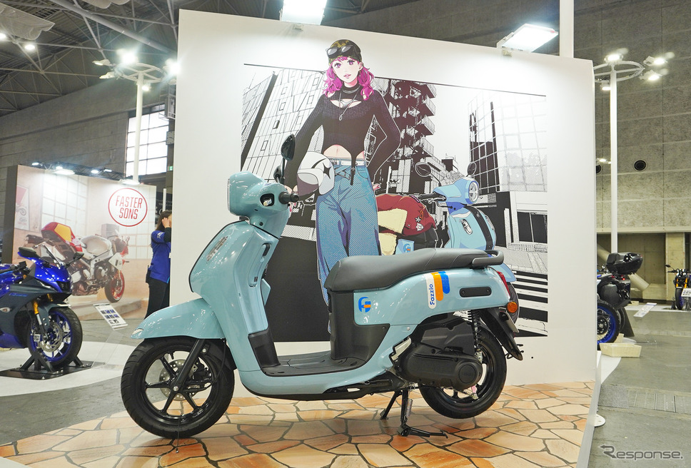 ヤマハがサプライズ公開した125ccスクーター『Fazzio(ファッジオ)』(大阪モーターサイクルショー2025)《写真撮影 宮崎壮人》