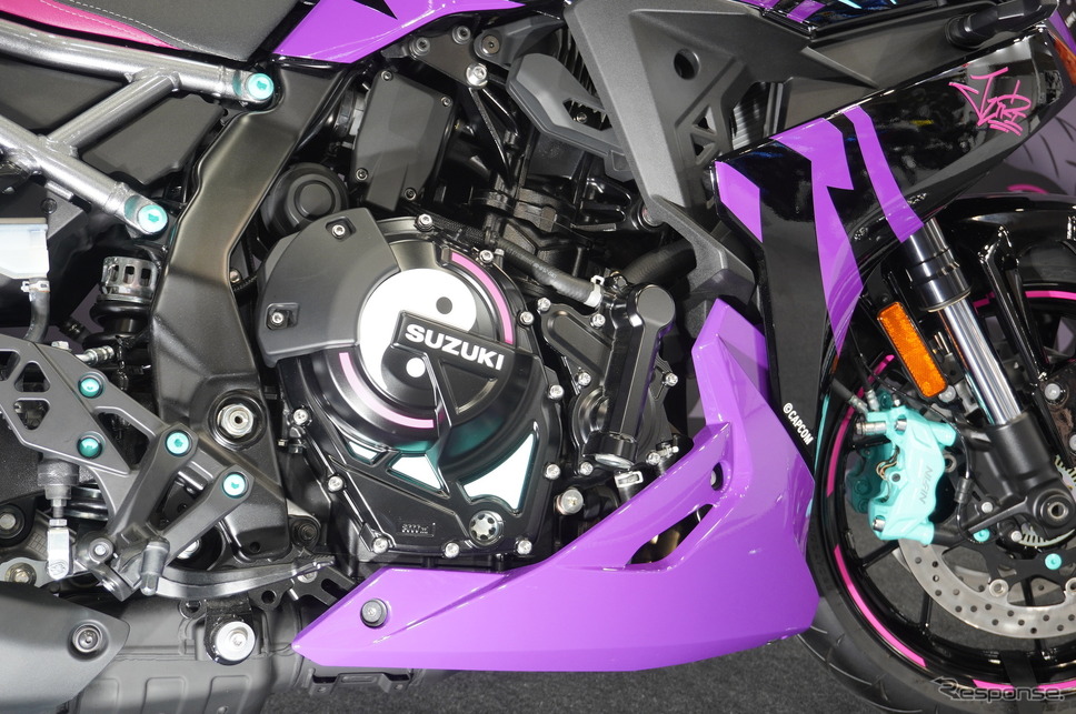 『ストリートファイター6』とコラボレーションした『GSX-8R Tuned by JURI』(大阪モーターサイクルショー2025)《写真撮影 宮崎壮人》