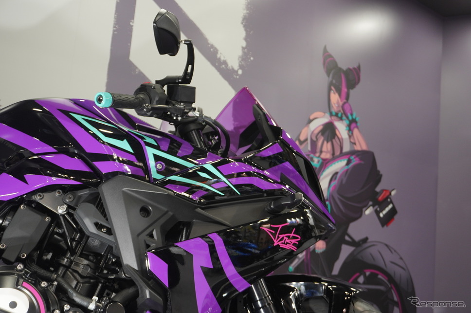 『ストリートファイター6』とコラボレーションした『GSX-8R Tuned by JURI』(大阪モーターサイクルショー2025)《写真撮影 宮崎壮人》