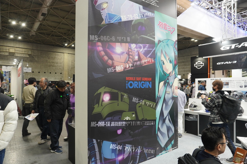 SHOEIが『機動戦士ガンダム THE ORIGIN』とのコラボヘルメットを公開(大阪モーターサイクルショー2025)《写真撮影 宮崎壮人》