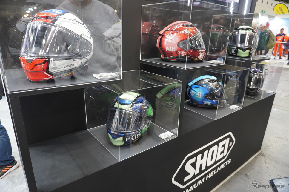 SHOEIが『機動戦士ガンダム THE ORIGIN』とのコラボヘルメットを公開(大阪モーターサイクルショー2025)《写真撮影 宮崎壮人》