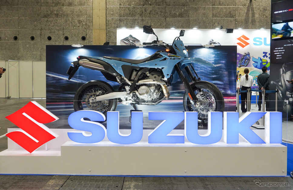 スズキ DR-Z4SM(大阪モーターサイクルショー2025)《写真撮影 宮崎壮人》