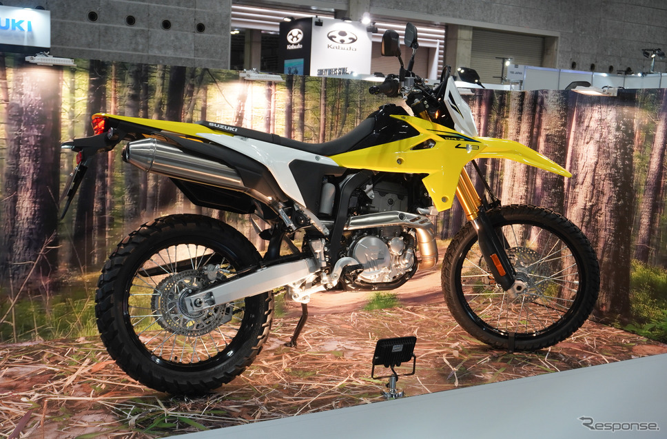 スズキ DR-Z4S(大阪モーターサイクルショー2025)《写真撮影 宮崎壮人》