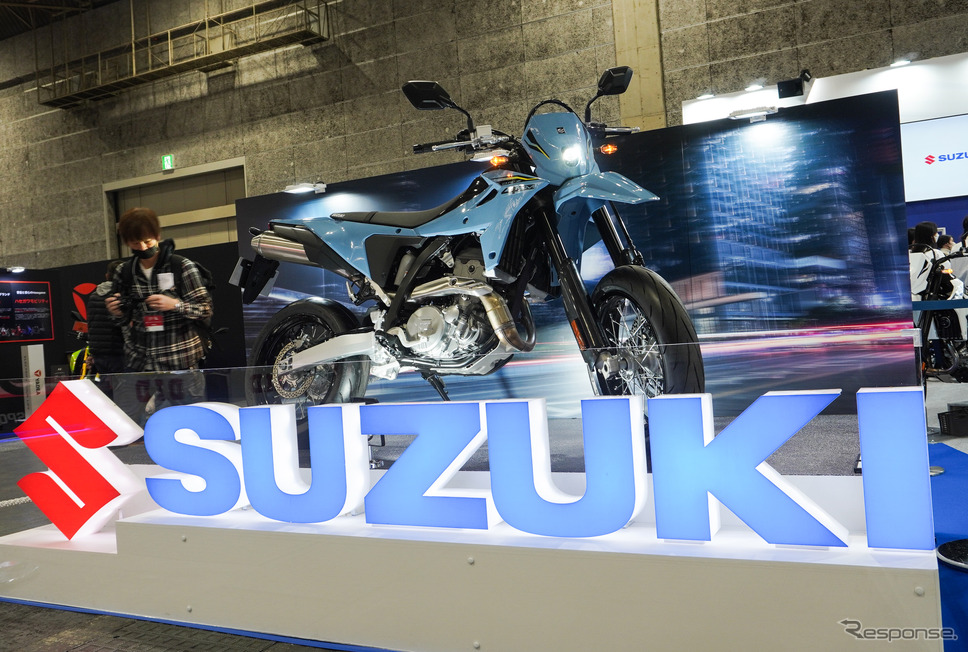 スズキ DR-Z4SM(大阪モーターサイクルショー2025)《写真撮影 宮崎壮人》