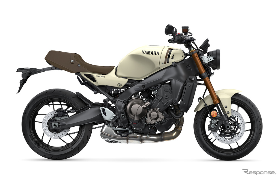 ヤマハ XSR900 2025年モデル(セラミックアイボリー)《写真提供 ヤマハ発動機》