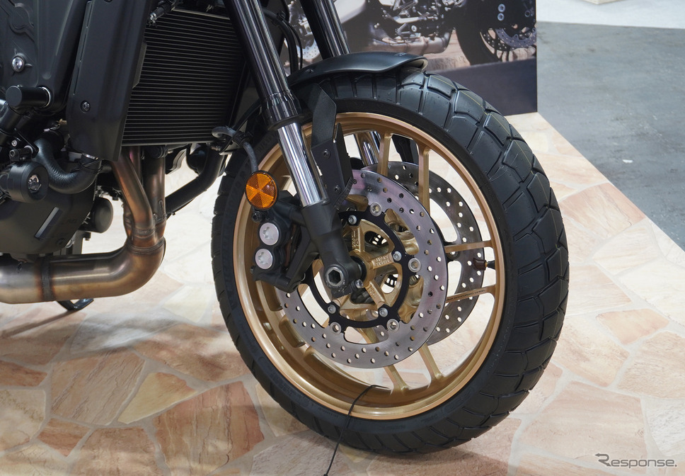 ヤマハ XSR900 2025年モデル(ブラックメタリックX)のカスタマイズコンセプト(大阪モーターサイクルショー2025)《写真撮影 宮崎壮人》