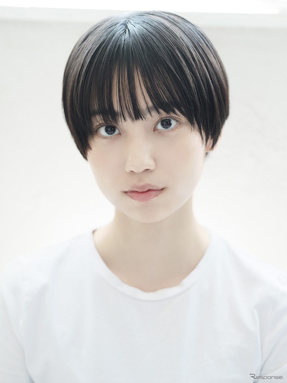 モデルで俳優の平美乃理さん《写真提供 スズキ》