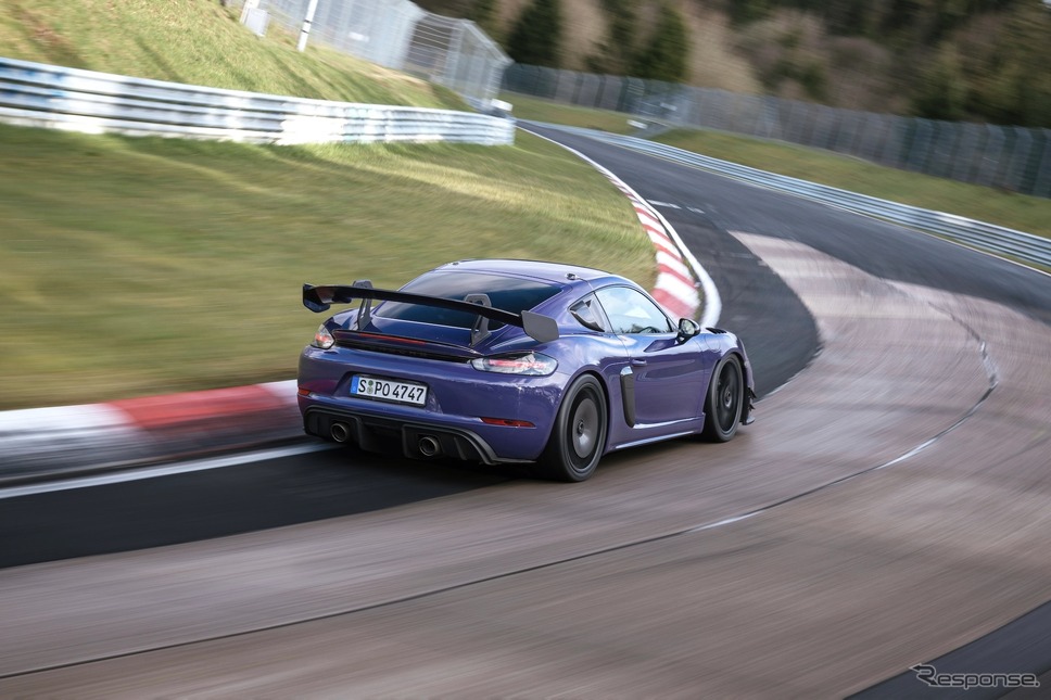 718ケイマンGT4 RS《photo by Porsche》