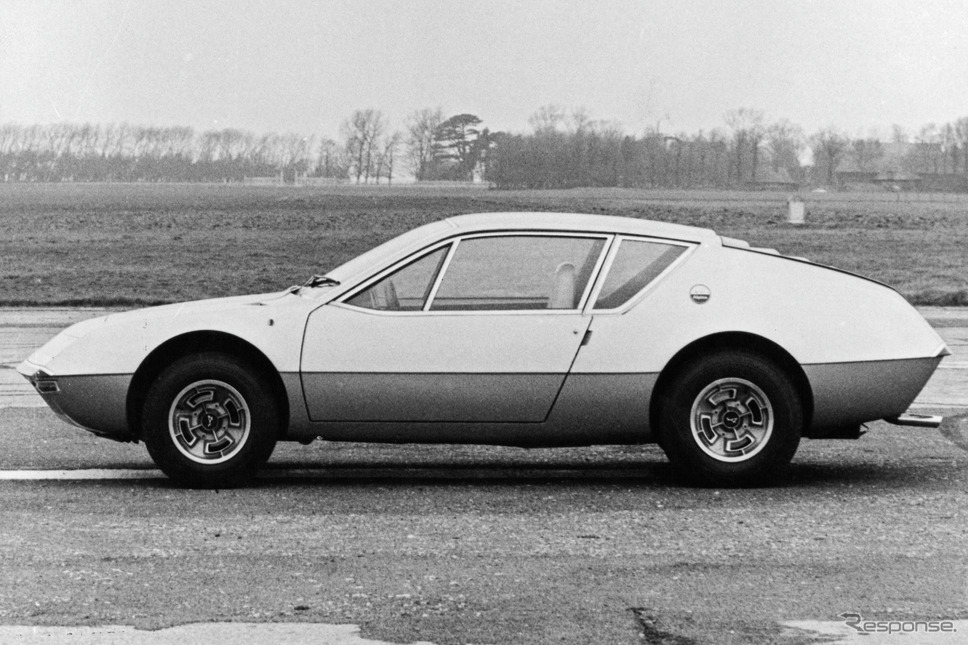 アルピーヌ A310(1971年)《Photo by ullstein bild/ゲッティイメージズ》