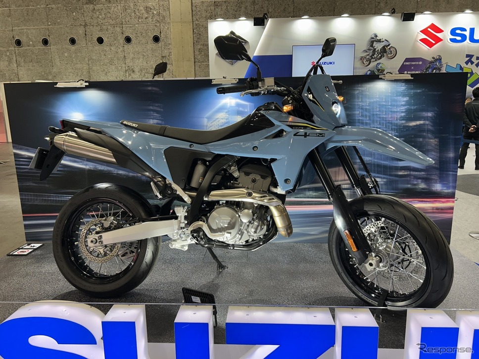 スズキ DR-Z4SM(大阪モーターサイクルショー2025)《写真撮影 青木タカオ》