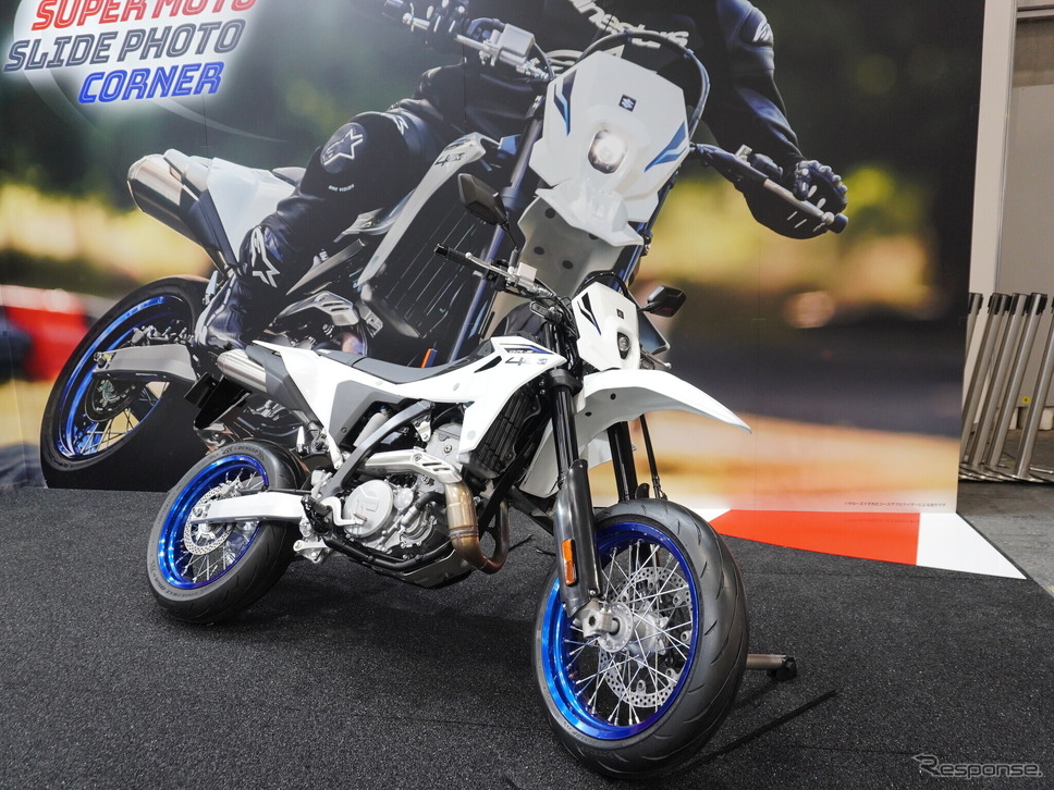 スズキ DR-Z4SM(大阪モーターサイクルショー2025)《写真撮影 青木タカオ》